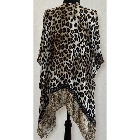 CHICO'S Leopard Fusion Ruana Open Front Wrap One Size New with Imperfections - Picture 3 of 6